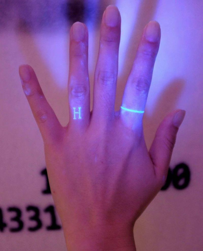 30 Pretty UV Tattoos for Inspiration