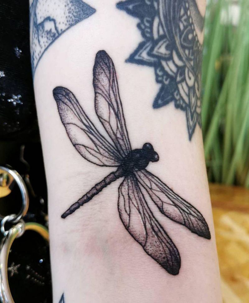 30 Pretty Dragonfly Tattoos You Will Love