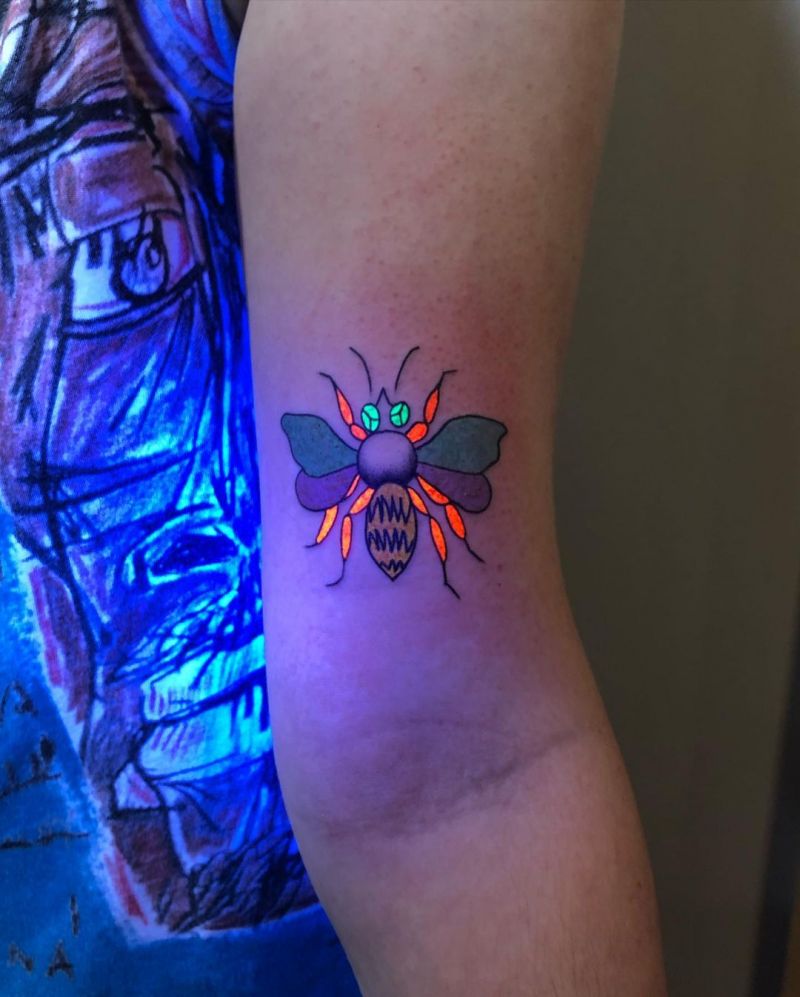 30 Pretty UV Tattoos for Inspiration