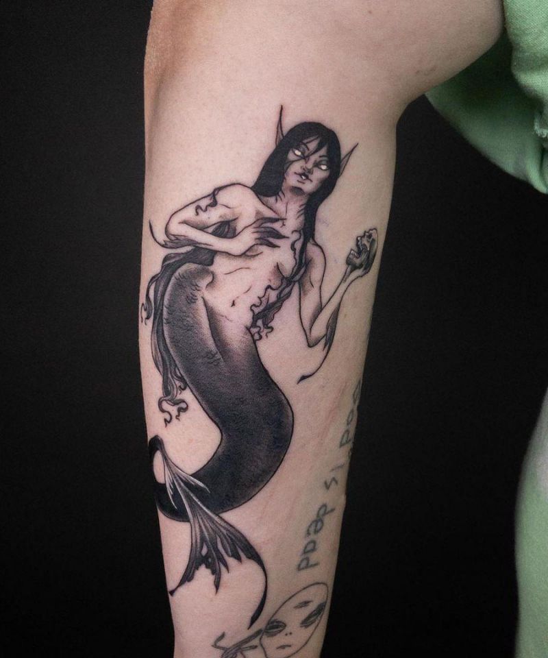 30 Pretty Mermaid Tattoos to Inspire You