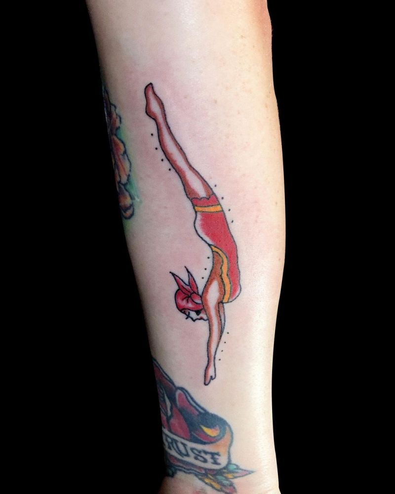 30 Pretty Swimmer Tattoos You Must Try