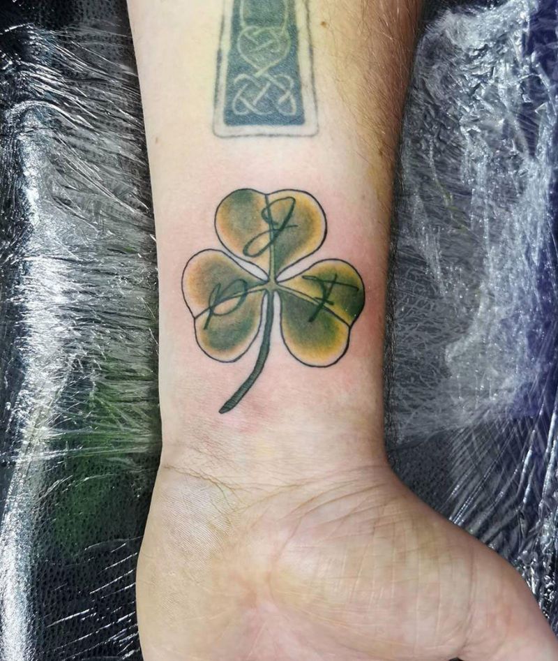 30 Pretty Shamrock Tattoos You Will Love