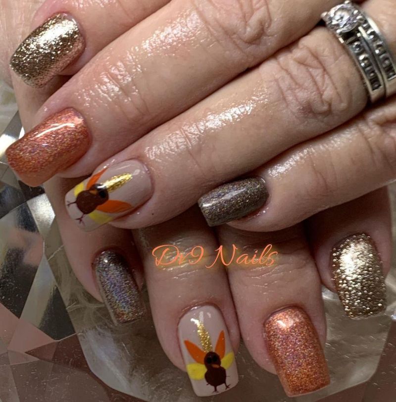 30 Trendy Thanksgiving Turkey Nails