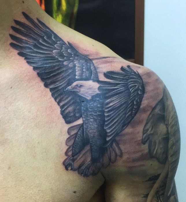 30 Pretty Eagle Tattoos Show Your Temperament