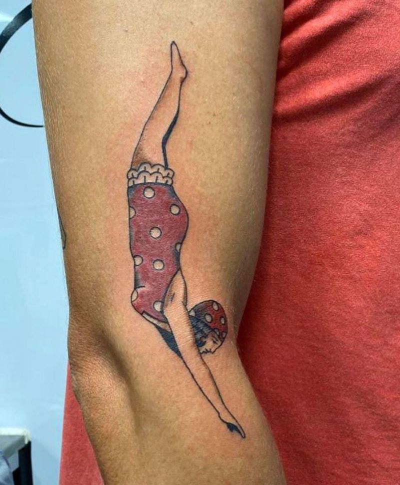 30 Pretty Swimmer Tattoos You Must Try