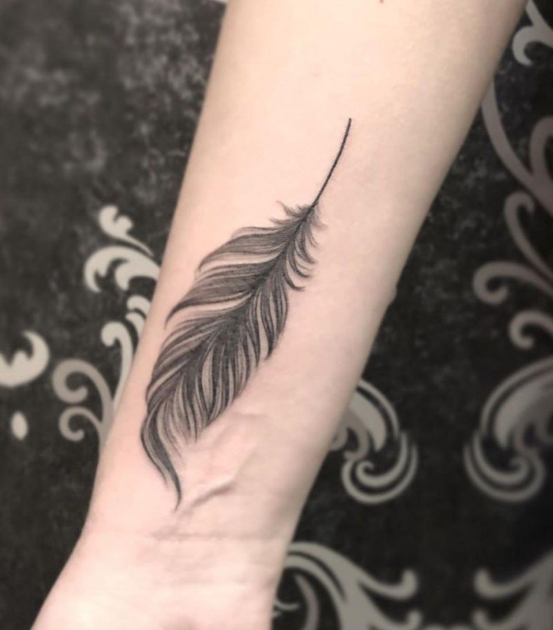 30 Pretty Feather Tattoos You Must Try