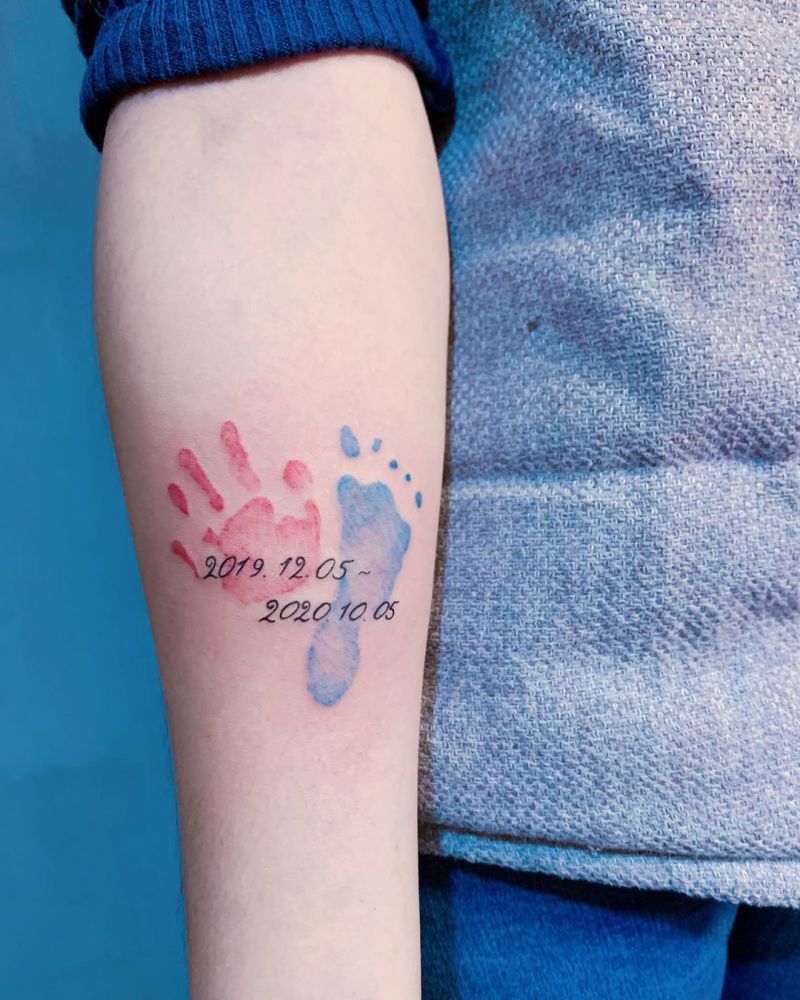 30 Pretty Footprint Tattoos to Inspire You