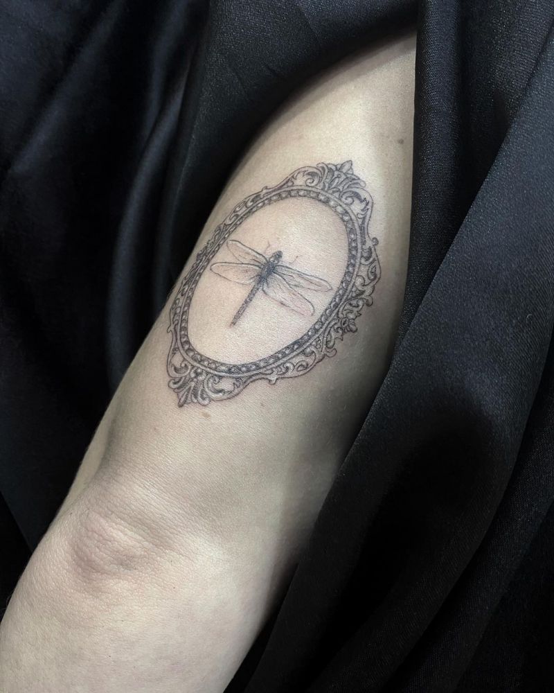 30 Pretty Frame Tattoos to Inspire You