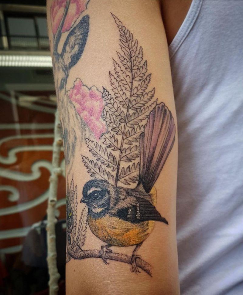 30 Pretty Fantail Tattoos You Must Try