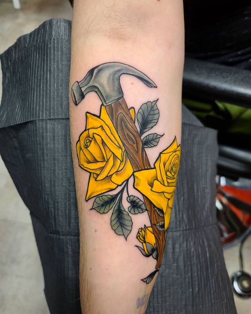 30 Pretty Hammer Tattoos You Will Love