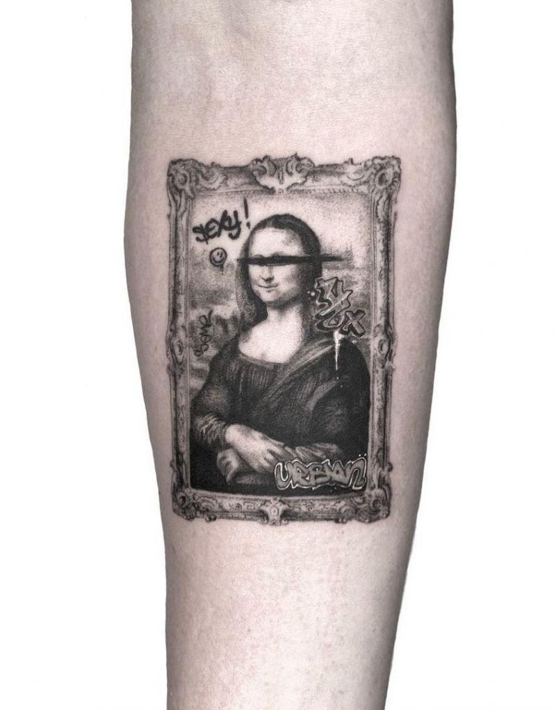 30 Pretty Mona Lisa Tattoos to Inspire You