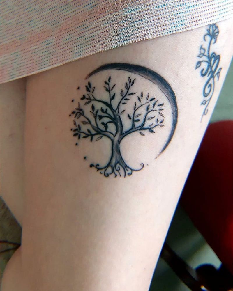 30 Pretty Family Tree Tattoos You Want to Try