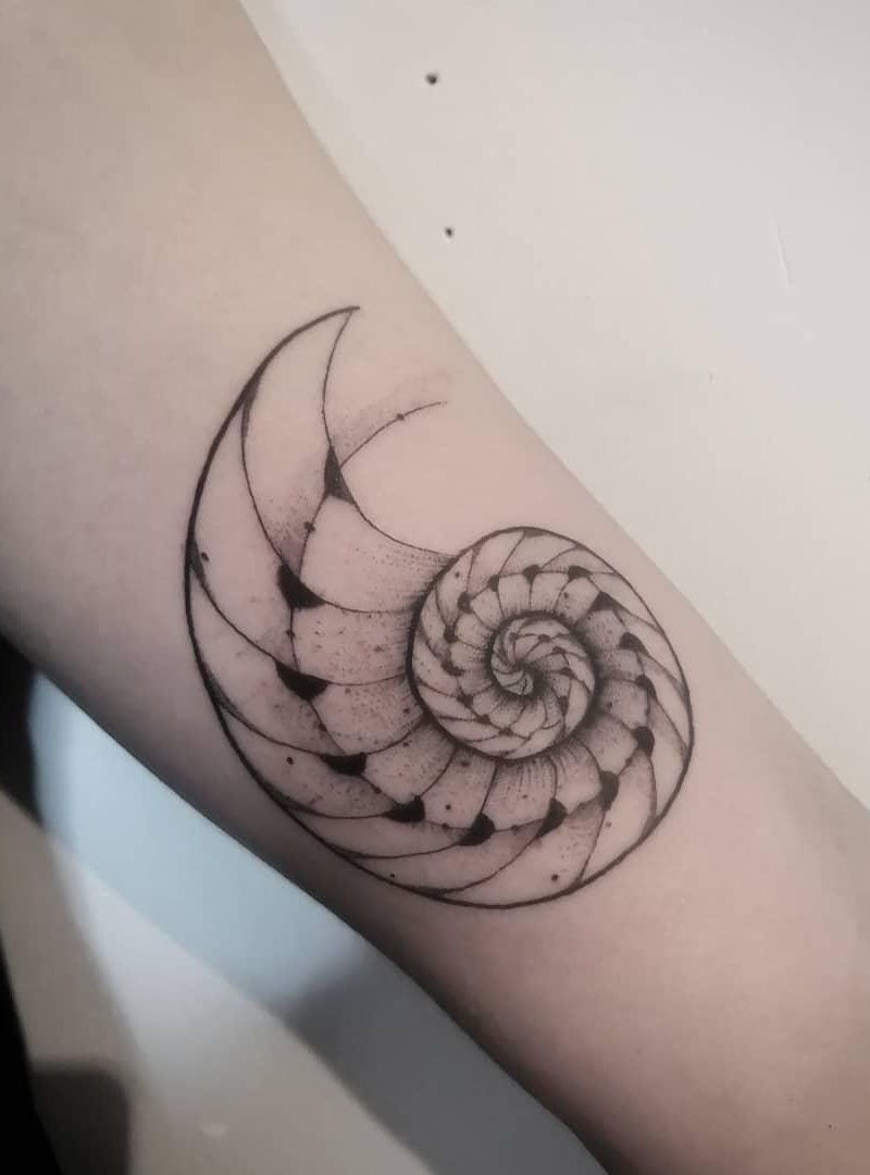 30 Pretty Fibonacci Tattoos You Will Love