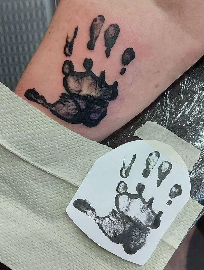 30 Pretty Handprint Tattoos You Can't Help Trying