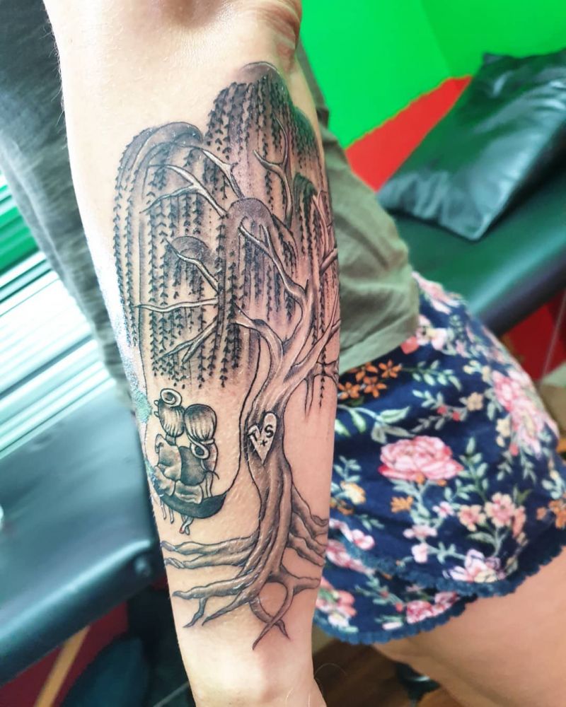 30 Pretty Weeping Willow Tattoos You Must Try