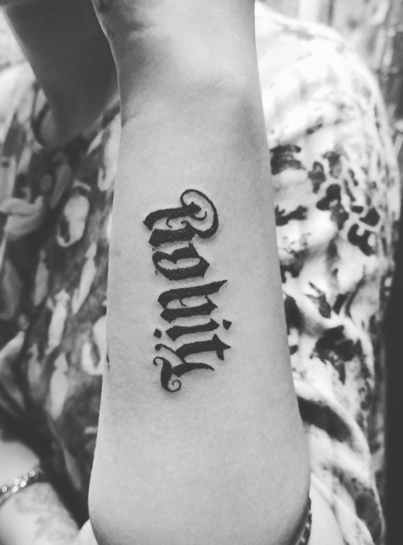 30 Pretty Ambigram Tattoos to Inspire You