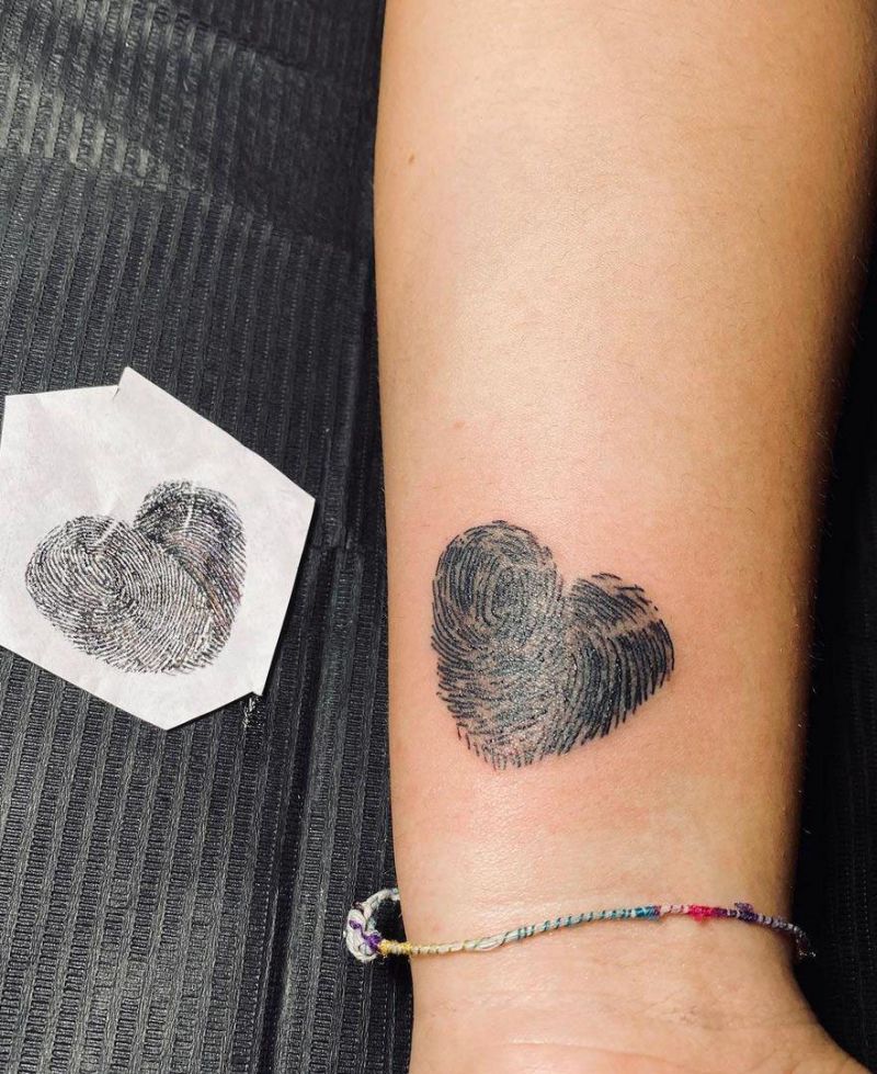 30 Pretty Fingerprint Tattoos Let You Remember The Most Important Person