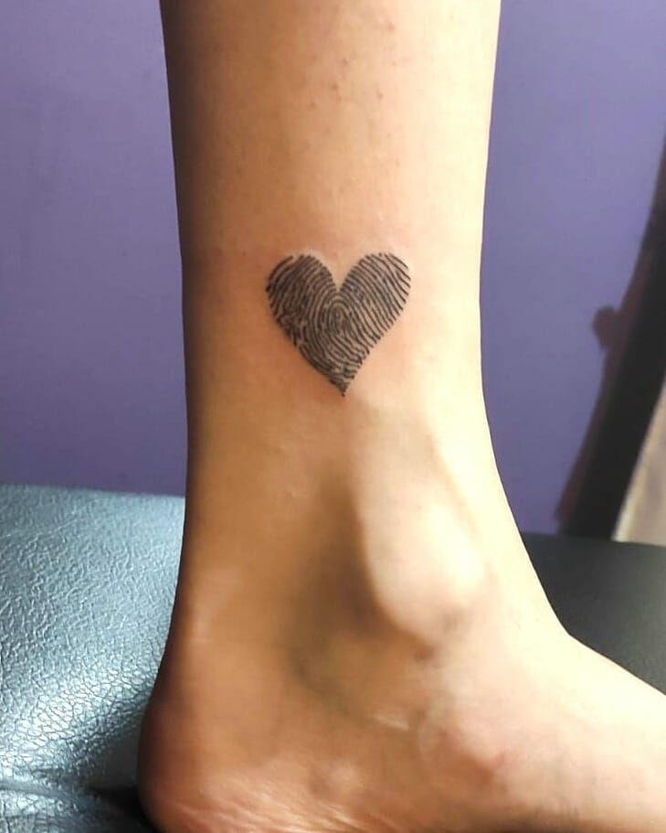 30 Pretty Fingerprint Tattoos Let You Remember The Most Important Person