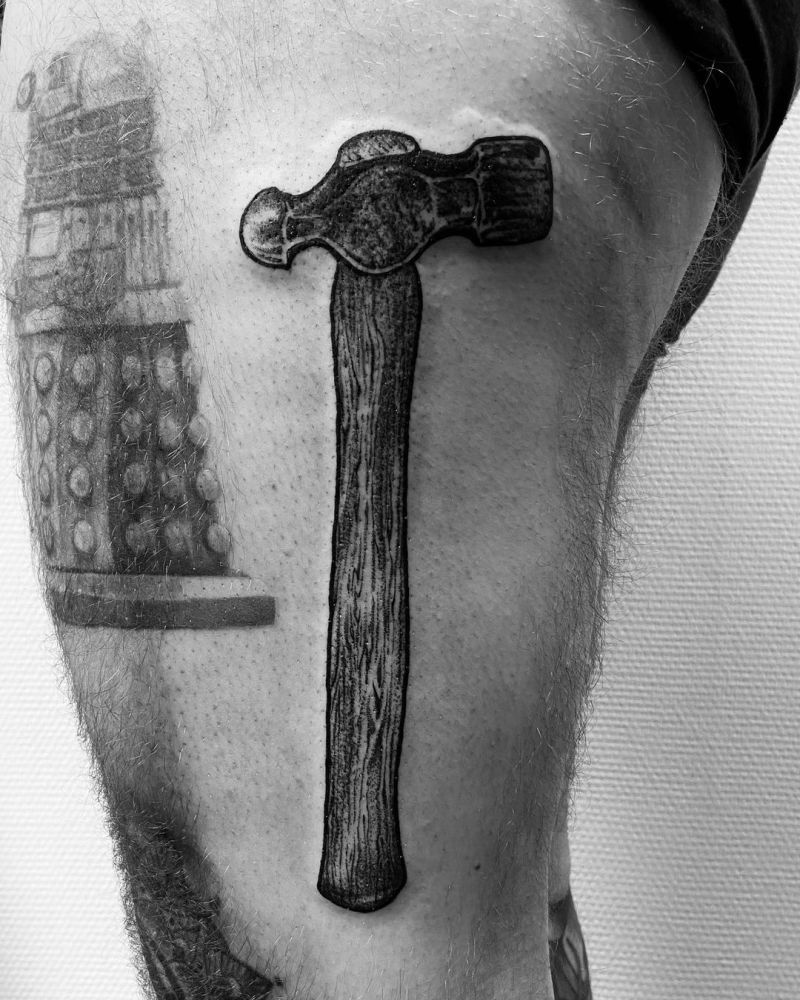 30 Pretty Hammer Tattoos You Will Love