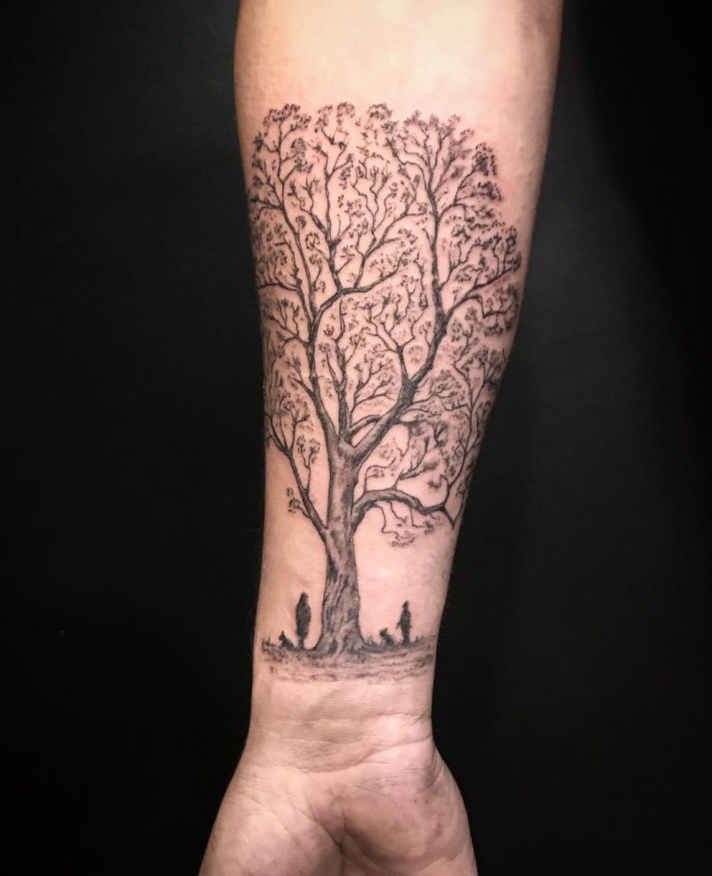 30 Pretty Family Tree Tattoos You Want to Try