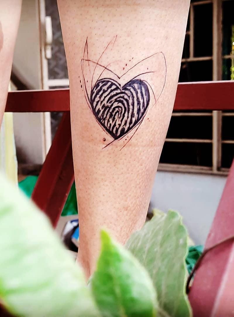 30 Pretty Fingerprint Tattoos Let You Remember The Most Important Person