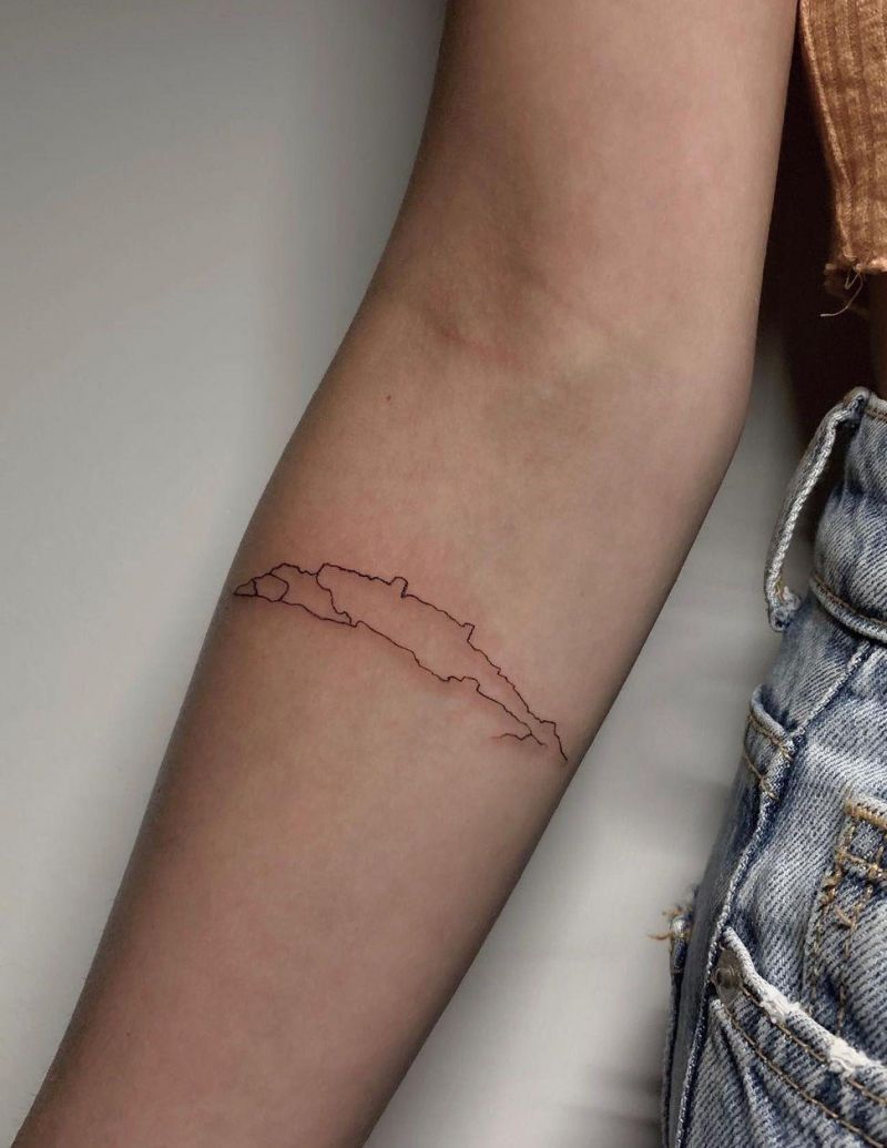 30 Pretty Skyline Tattoos to Inspire You