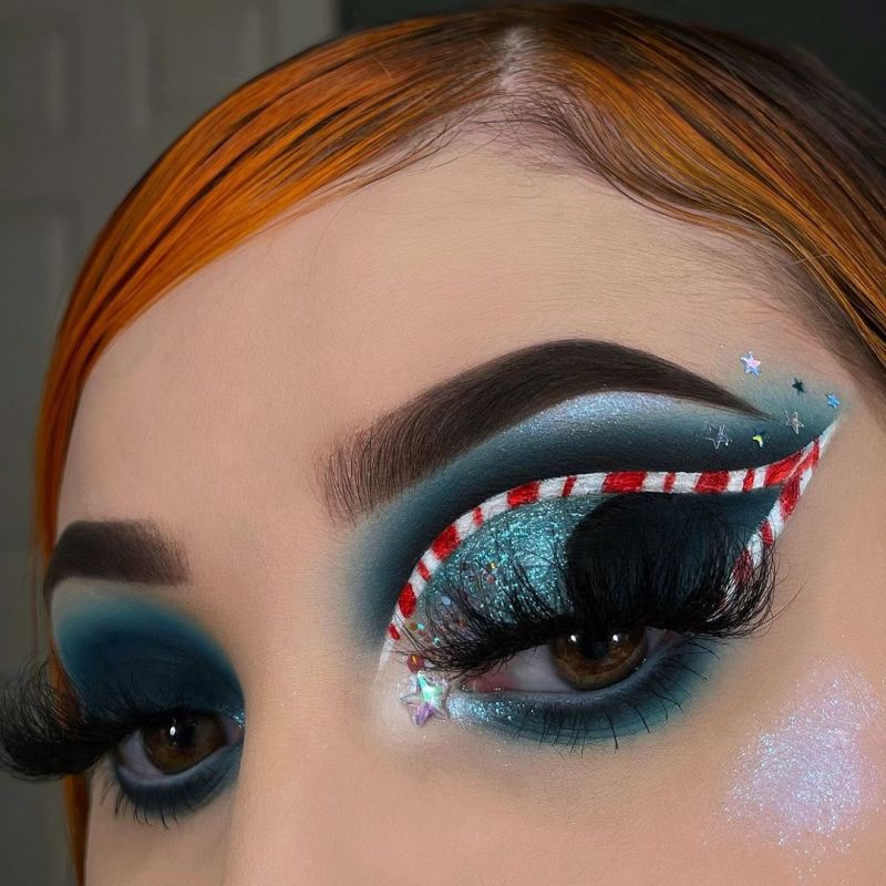 30 Glamorous Christmas Makeup Looks For Holiday