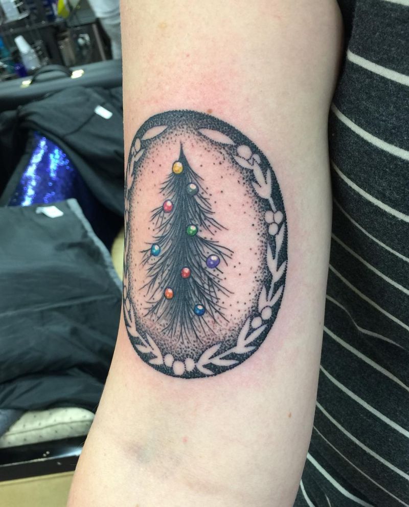 30 Pretty Christmas Tree Tattoos to Celebrate The Festival