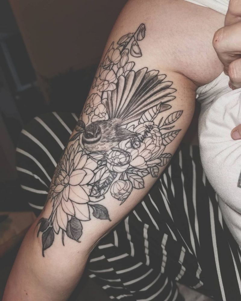 30 Pretty Fantail Tattoos You Must Try