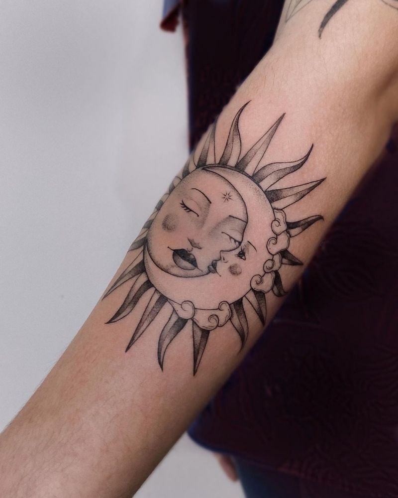 30 Pretty Sun and moon Tattoos Show Your Temperament