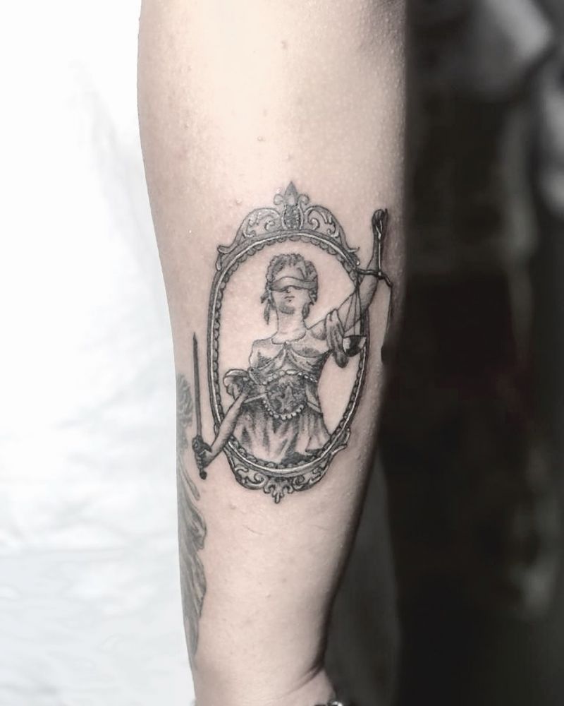 30 Pretty Themis Tattoos Show Your Love for The World