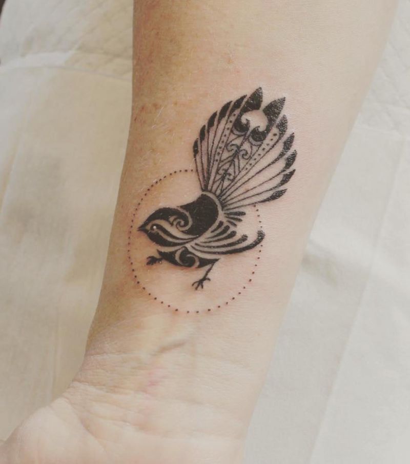 30 Pretty Fantail Tattoos You Must Try