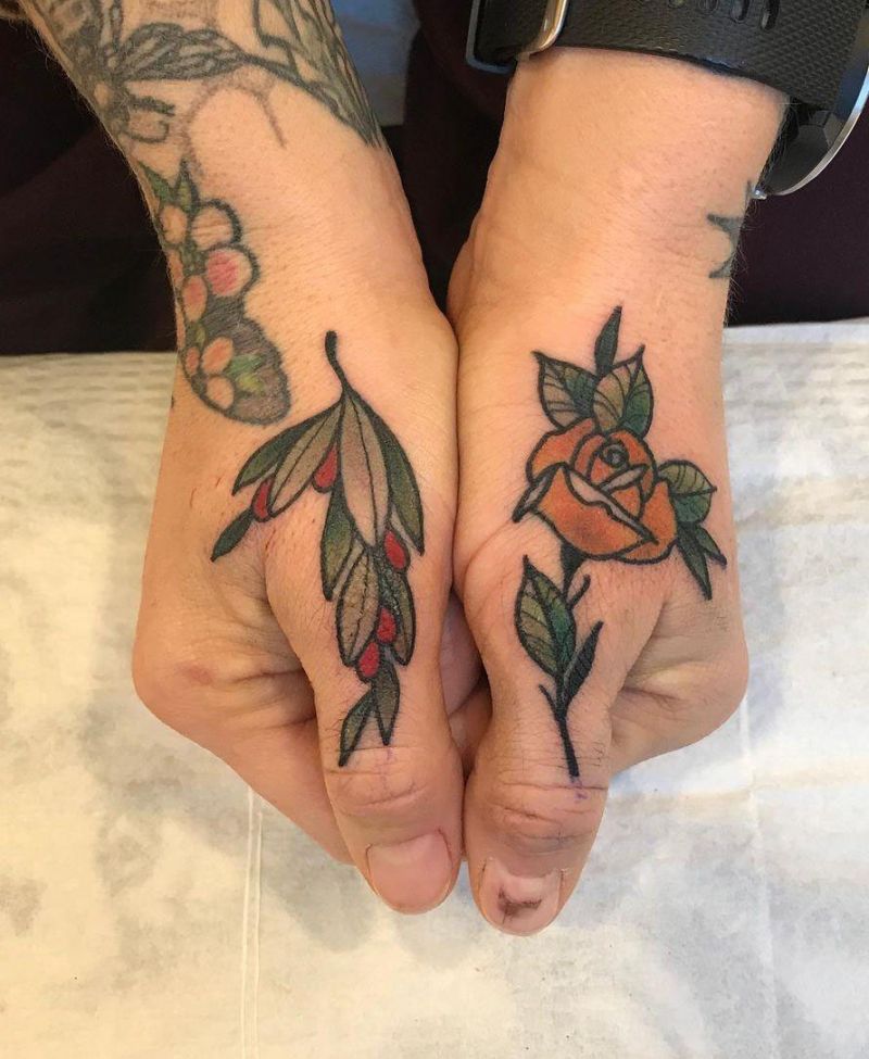 30 Pretty Thumb Tattoos You Will Love