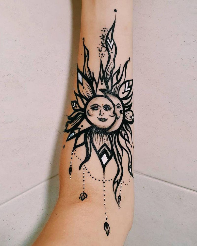 30 Pretty Sun and moon Tattoos Show Your Temperament