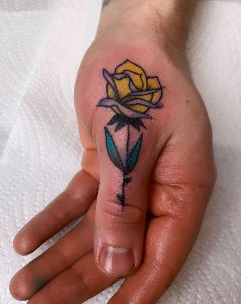 30 Pretty Thumb Tattoos You Will Love