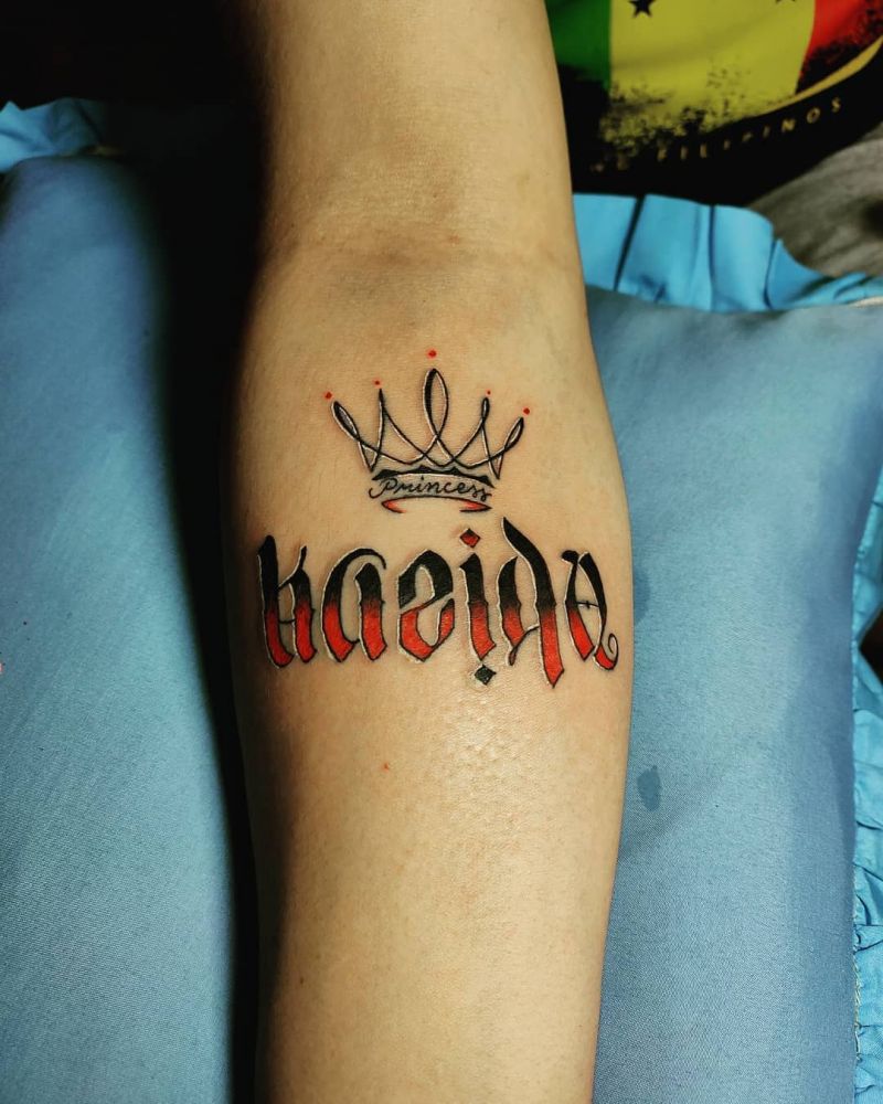 30 Pretty Ambigram Tattoos to Inspire You