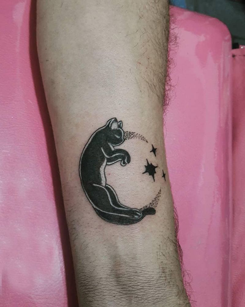 30 Pretty Black Cat Tattoos to Inspire You