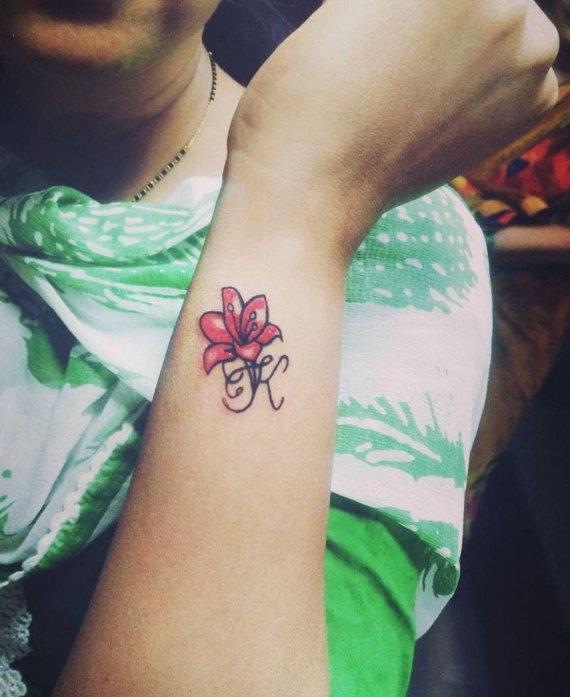 30 Pretty Initial Tattoos You Will Love