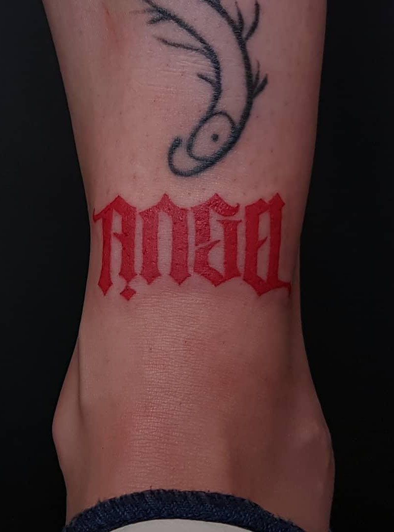 30 Pretty Ambigram Tattoos to Inspire You