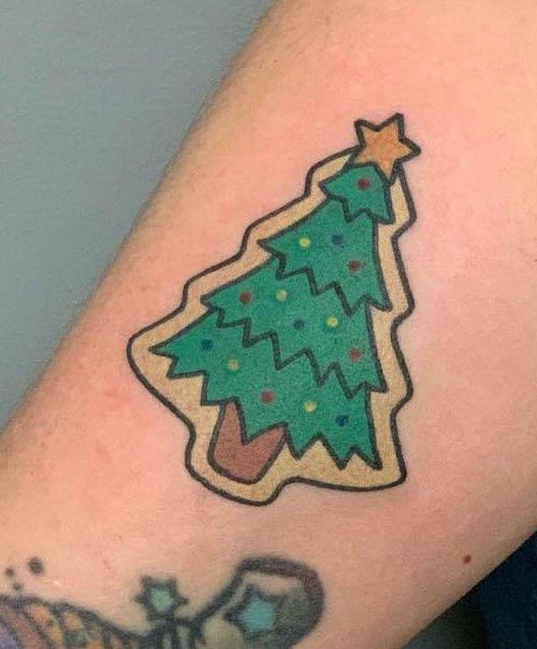 30 Pretty Christmas Tree Tattoos to Celebrate The Festival