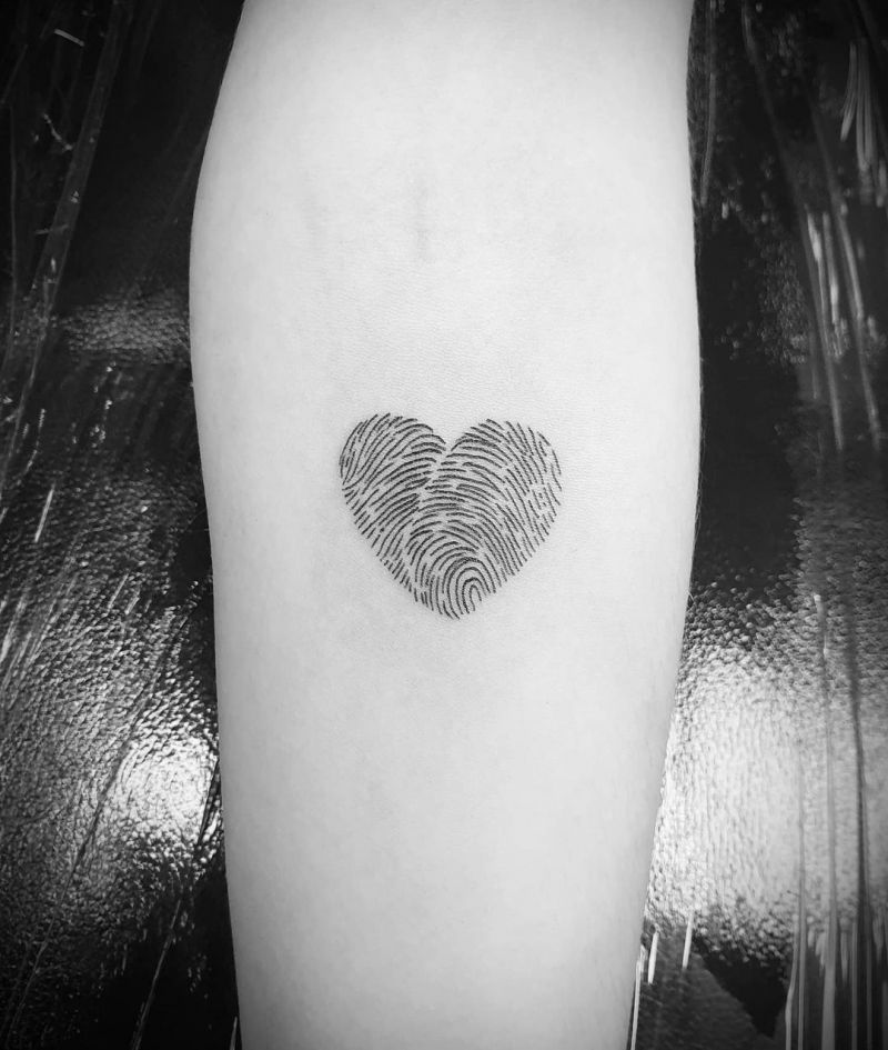 30 Pretty Fingerprint Tattoos Let You Remember The Most Important Person