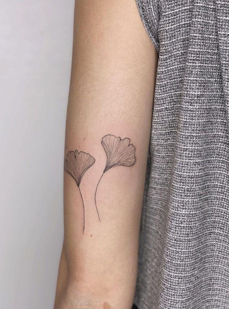 30 Pretty Ginkgo Tattoos to Inspire You