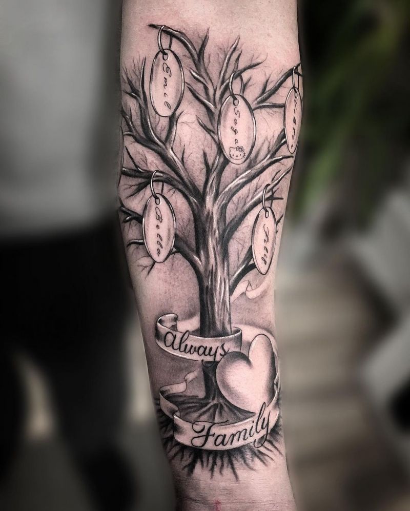 30 Pretty Family Tree Tattoos You Want to Try