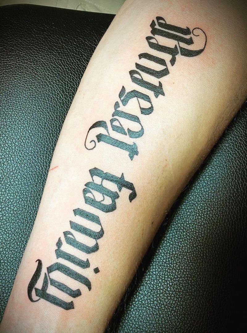 30 Pretty Ambigram Tattoos to Inspire You