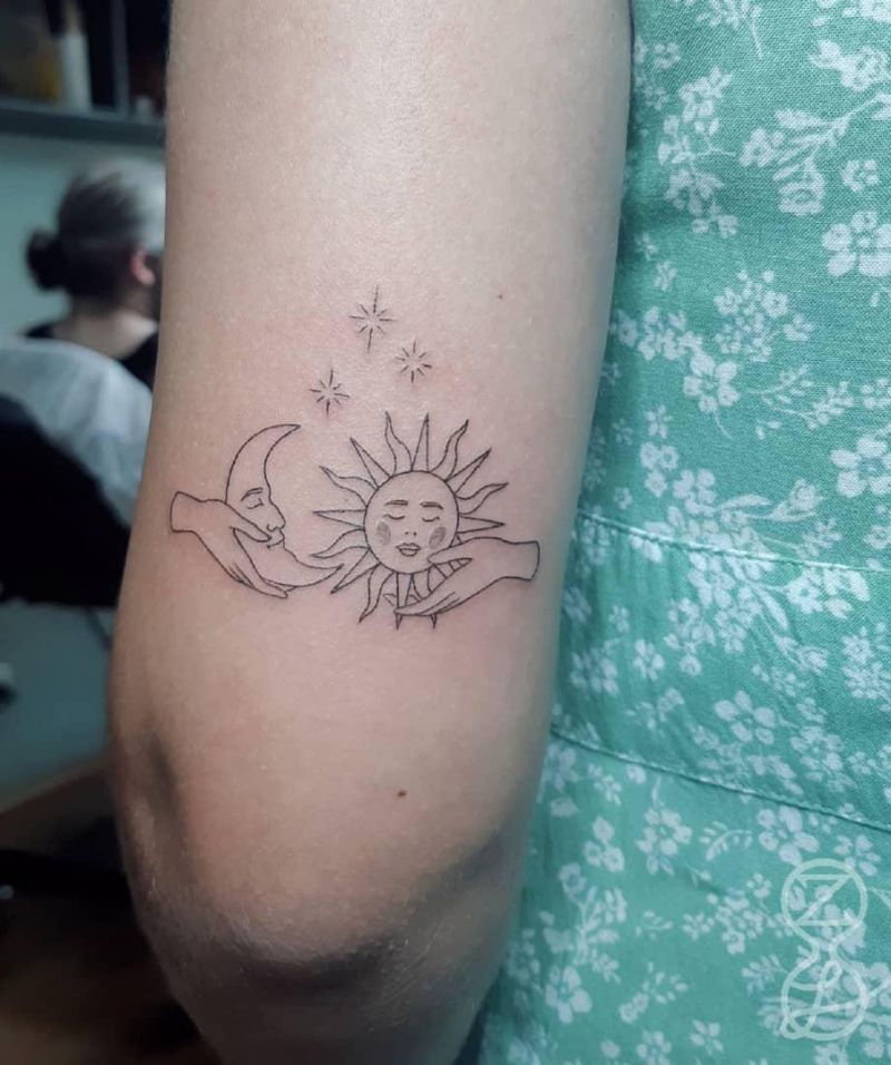 30 Pretty Sun and moon Tattoos Show Your Temperament