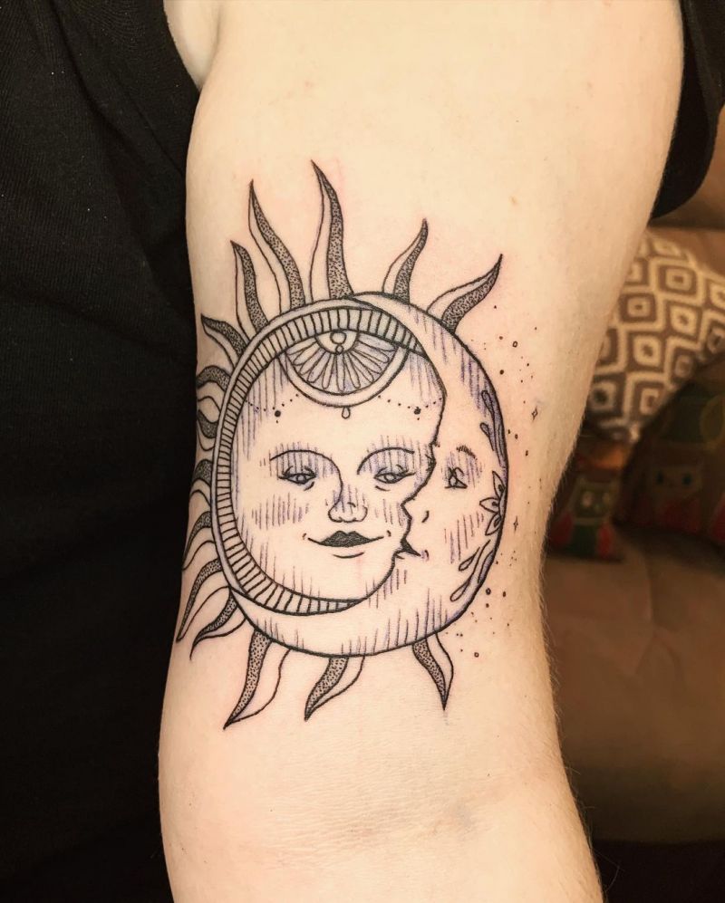 30 Pretty Sun and moon Tattoos Show Your Temperament