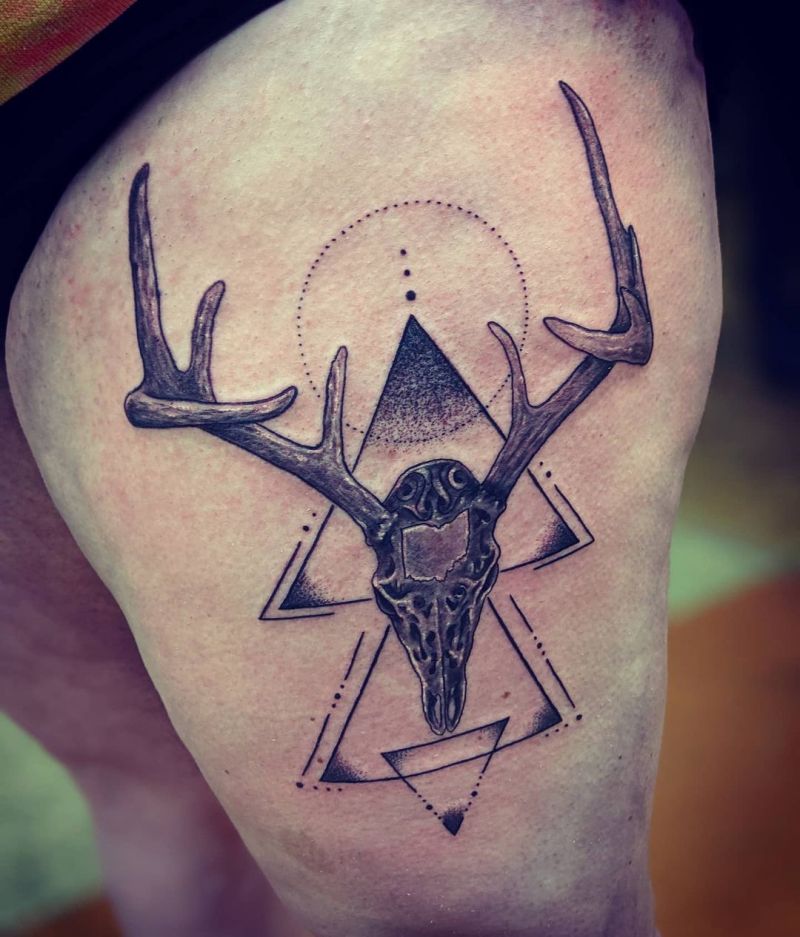 30 Pretty Deer Skull Tattoos Make You More Attractive