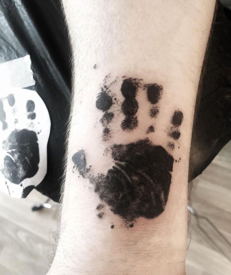 30 Pretty Handprint Tattoos You Can't Help Trying