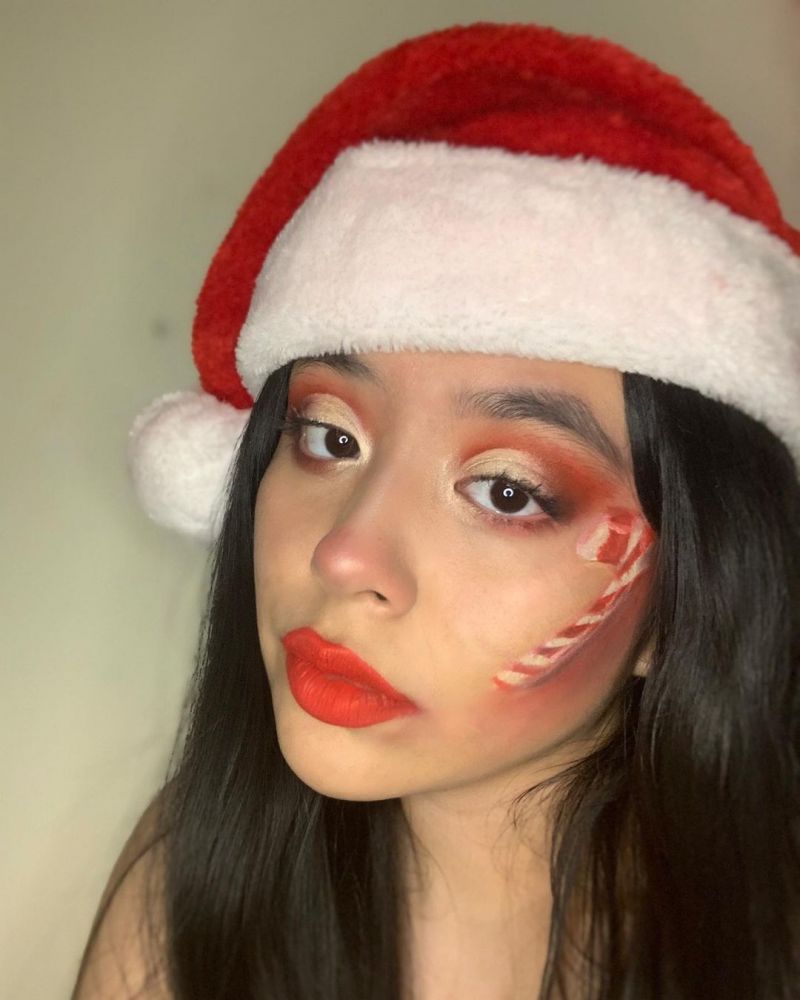 30 Glamorous Christmas Makeup Looks For Holiday