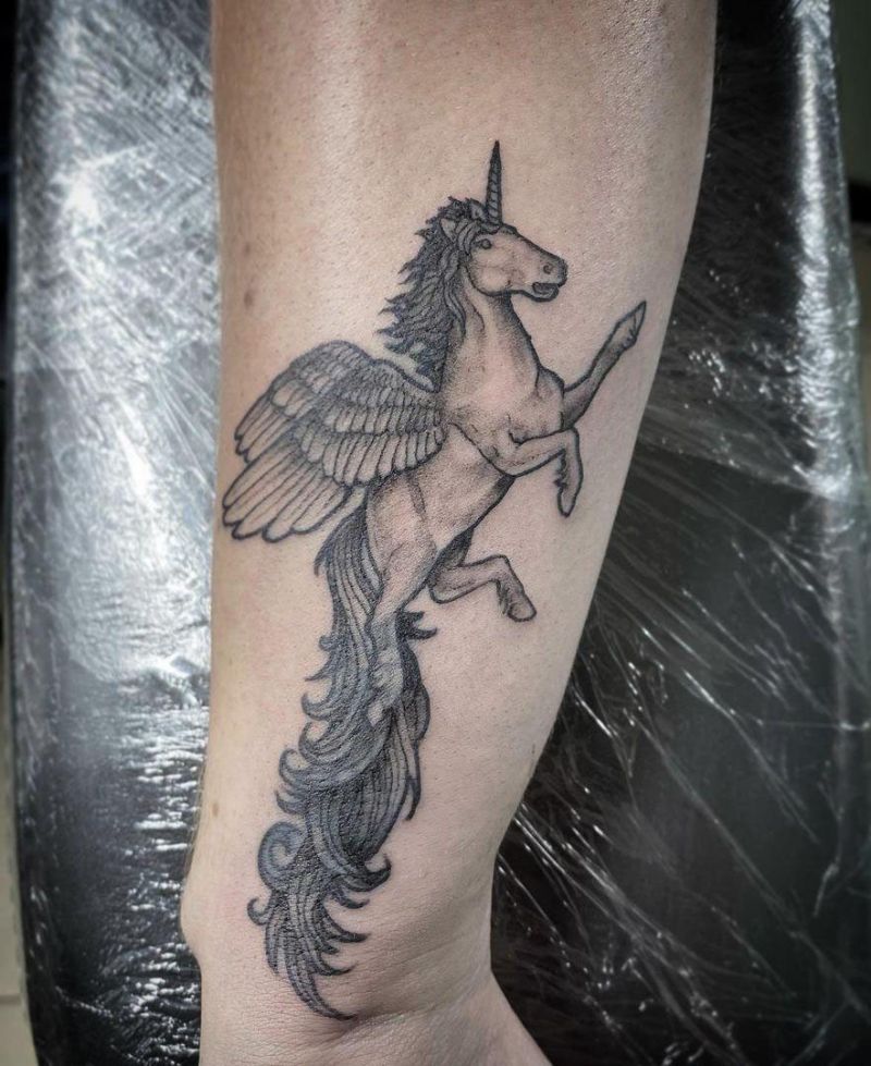 30 Pretty Pegasus Tattoos You Must Try